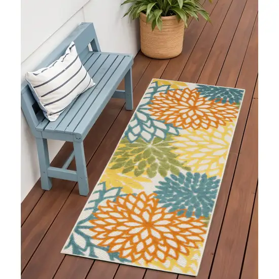 6' Blue And Yellow Indoor Outdoor Runner Rug Photo 2