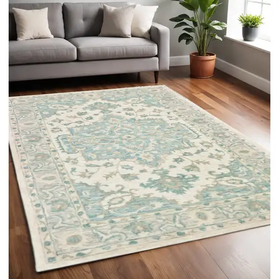 Turquoise and Cream Medallion Area Rug Photo 2