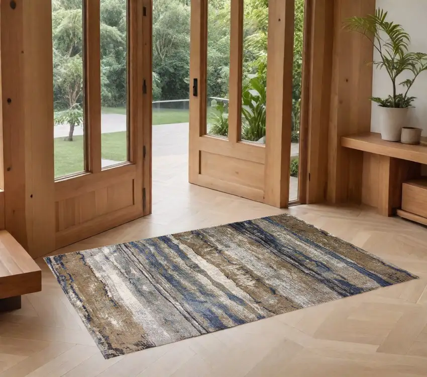 Ivory and Blue Area Rug Photo 2
