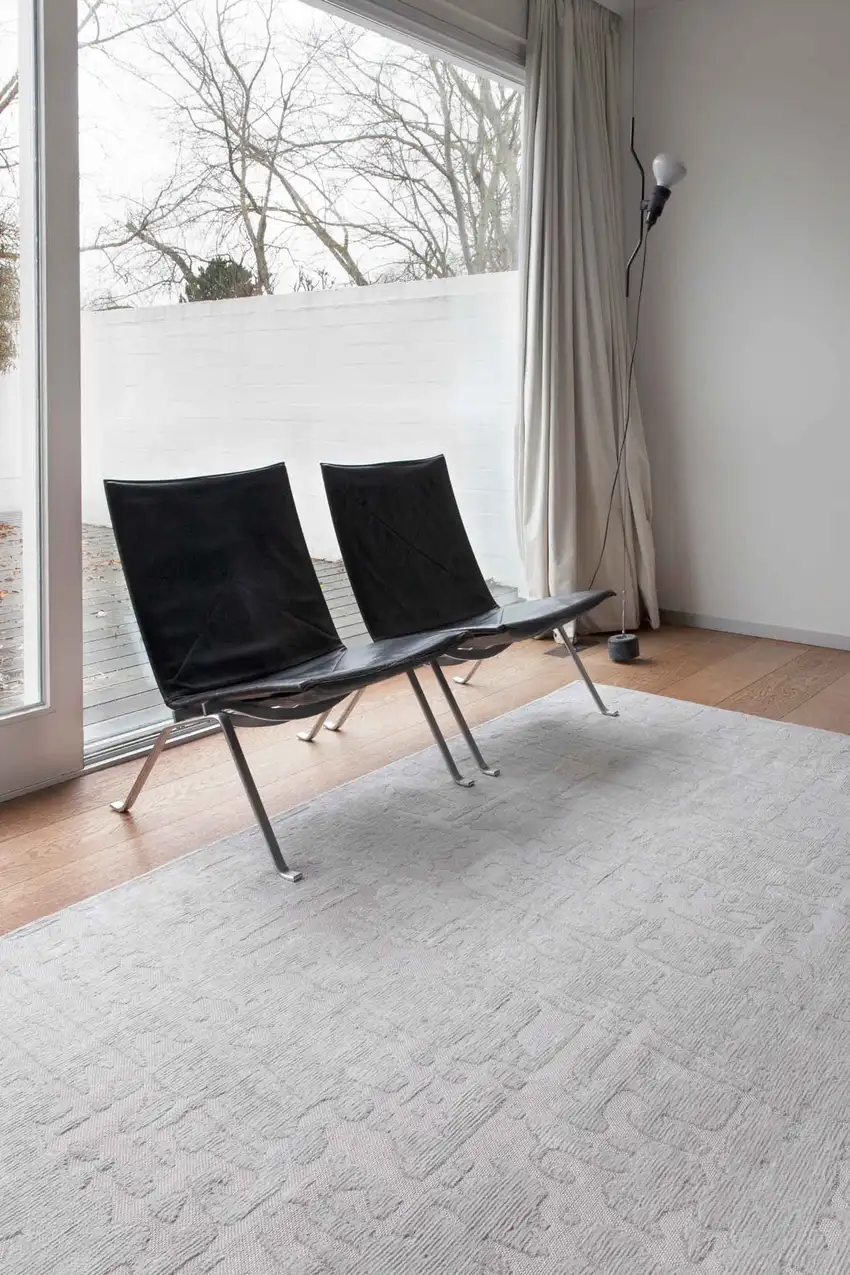 White Abstract Non Skid Area Rug Photo 7