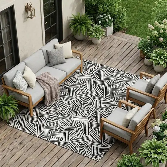 White And Beige Geometric Washable Indoor Outdoor Area Rug Photo 1
