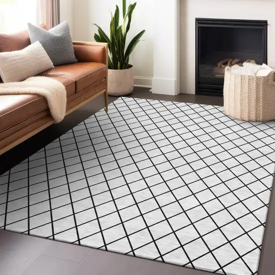White And Black Geometric Washable Indoor Outdoor Area Rug Photo 9