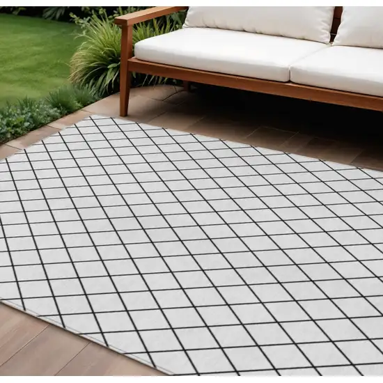 White And Black Geometric Washable Indoor Outdoor Area Rug Photo 1
