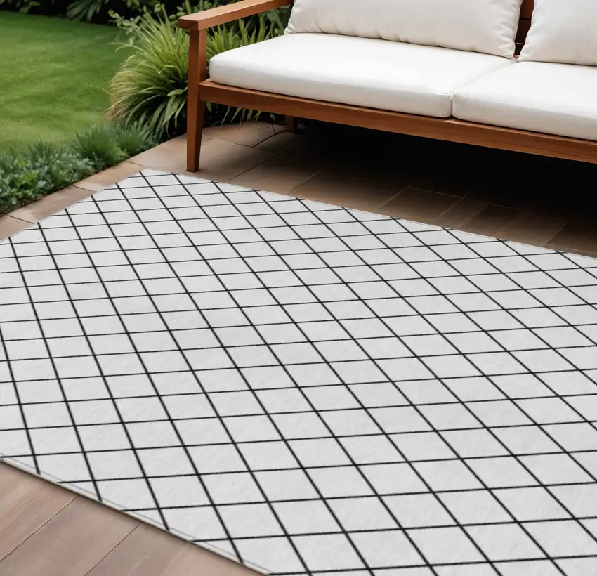 White And Black Geometric Washable Indoor Outdoor Area Rug Photo 1