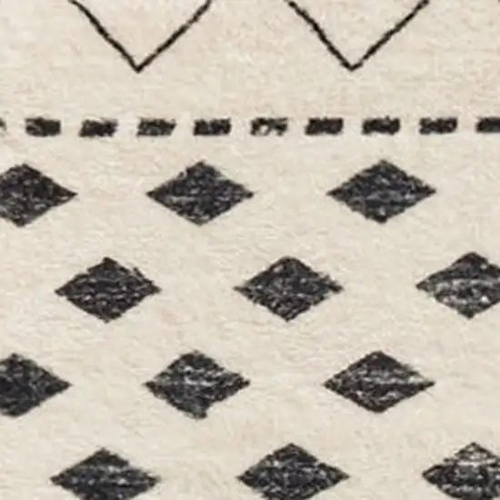 White And Charcoal Geometric Area Rug Photo 4