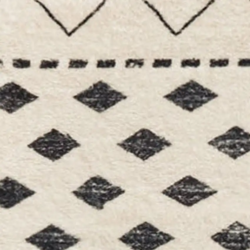 White And Charcoal Geometric Area Rug Photo 4