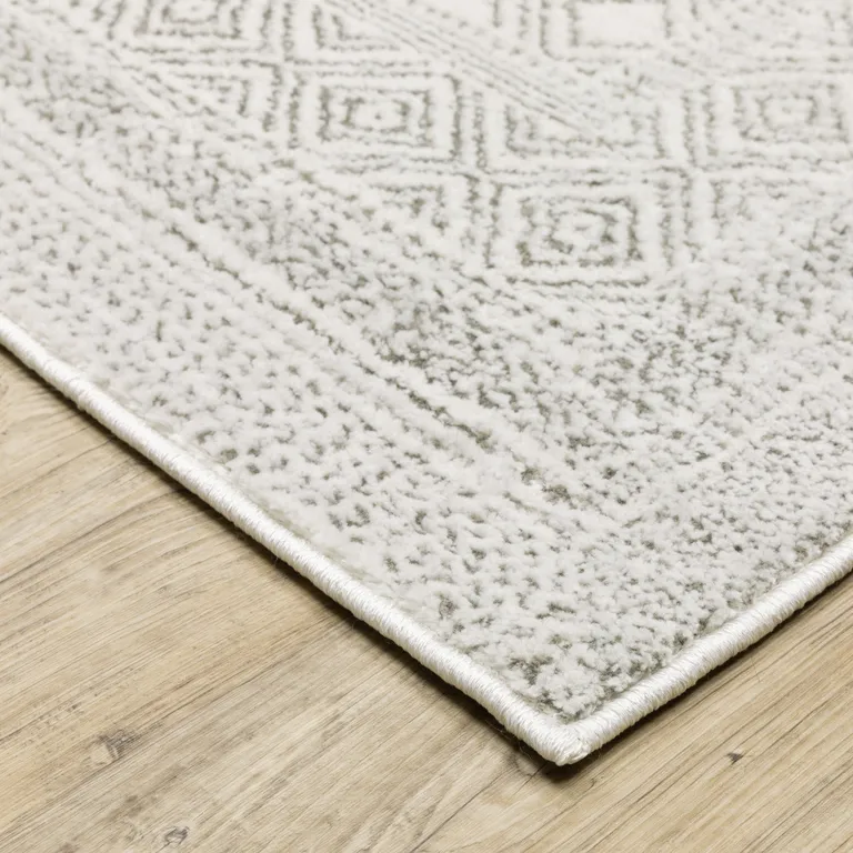 White And Grey Oriental Power Loom Stain Resistant Runner Rug Photo 4