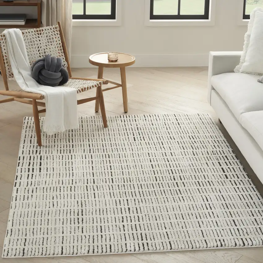 White Geometric Area Rug Photo 5