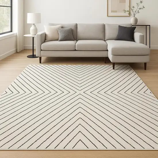 White Geometric Area Rug Photo 1