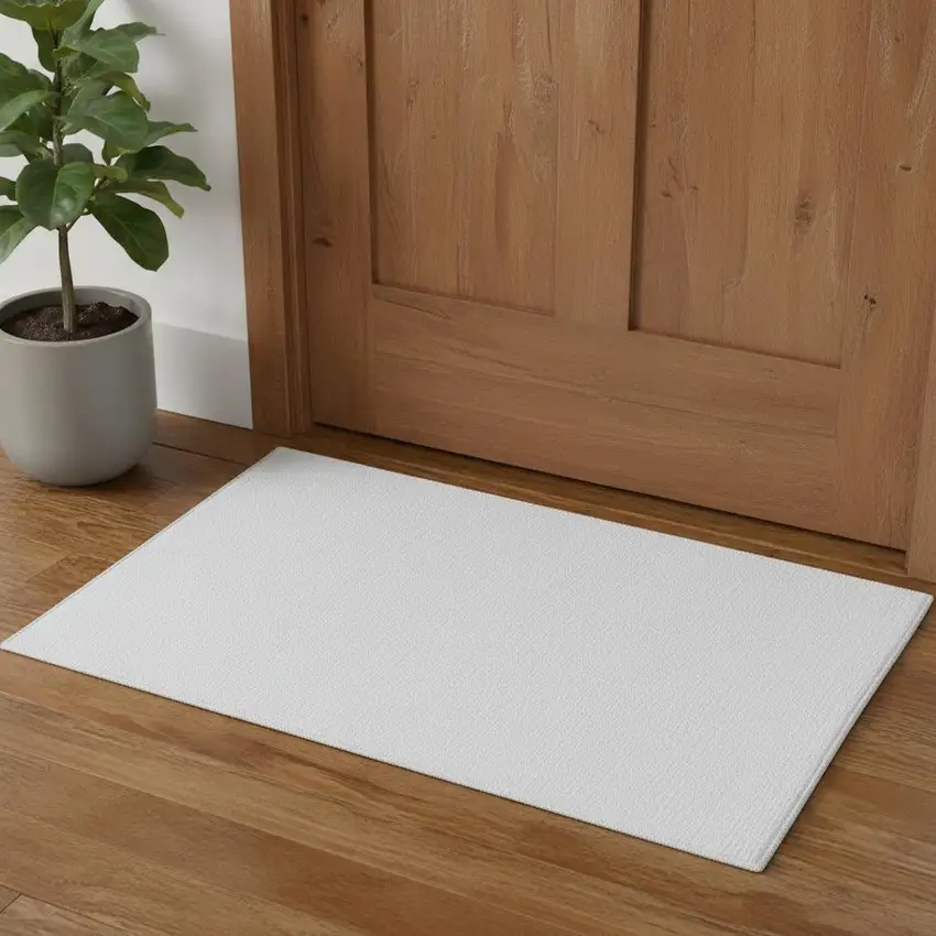 White Hand Woven Area Rug Photo 1