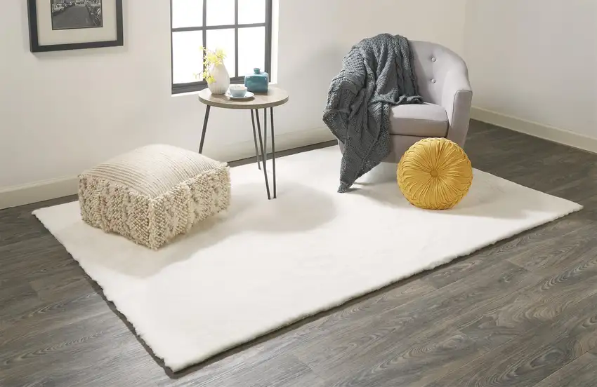 White Shag Area Rug Photo 4
