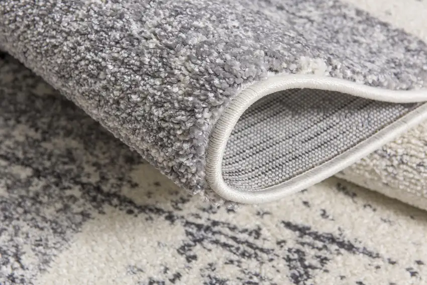 White and Gray Checkered Area Rug Photo 9