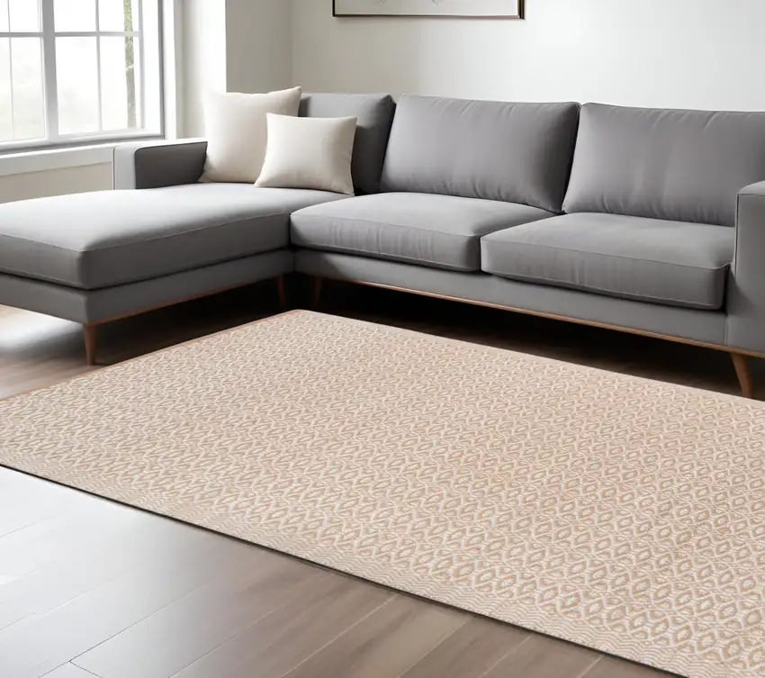 White and Tan Geometric Flatweave Handmade Area Rug Photo 1