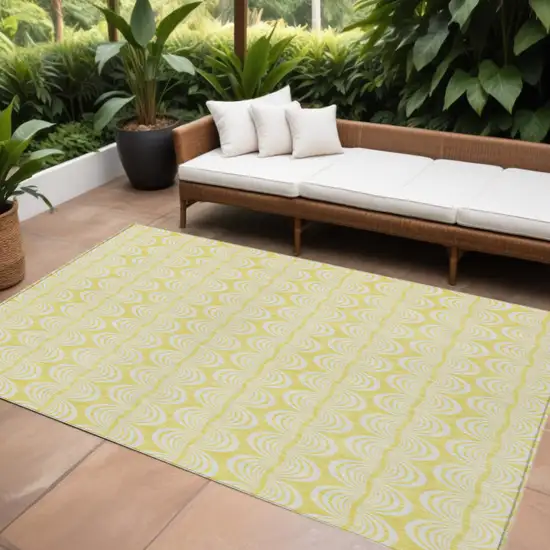 Yellow And Beige Ogee Washable Indoor Outdoor Area Rug Photo 1