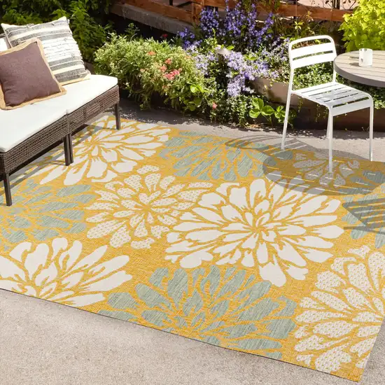 Yellow And Cream Floral Indoor Outdoor Area Rug Photo 9