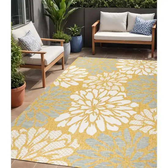 Yellow And Cream Floral Indoor Outdoor Area Rug Photo 1