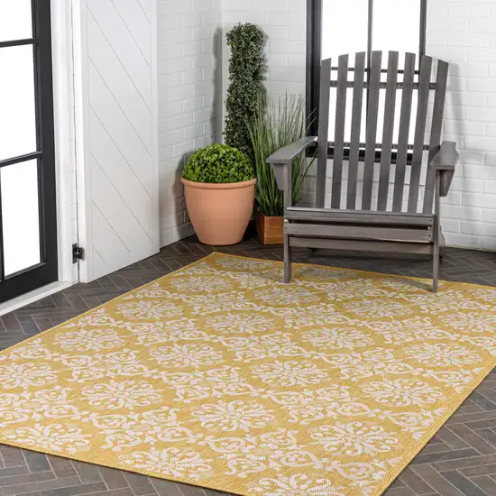 Yellow And Cream Floral Indoor Outdoor Area Rug Photo 9